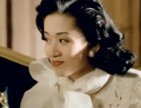 川岛芳子，1990年梅艳芳主演电影