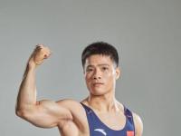 李发彬，中国男子举重运动员