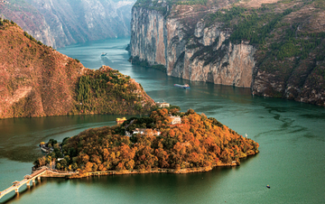 瞿塘峡，中国重庆市境内的国家AAAAA级旅游景区