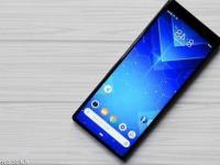 Xperia10产品系列与当今大多数其他制造商的产品背道而驰