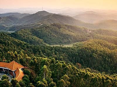 神光山：历史悠久的文化名胜与自然风光宝地