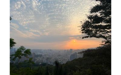 千山景区，攀登高峰，领略自然与人文的魅力！