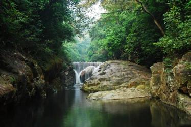 罗浮山景区特色：丰富的自然景观和历史文化，一日游推荐