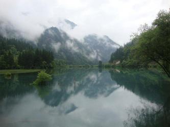 九寨沟在什么地方？探索四川省的藏族羌族自治州美景