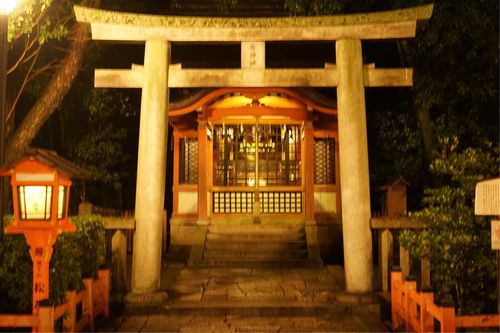 八坂神社：京都的历史之美与现代祈愿的交汇点