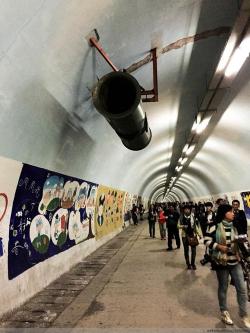 芙蓉隧道：中国最长涂鸦隧道，感受青春与艺术的碰撞