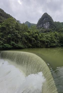 探访贵州荔波的联山湾：山水田园诗篇中的布依族风情