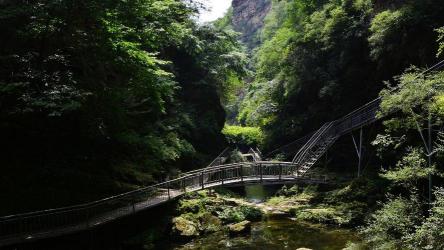 探访北京东极仙谷自然风景区：天然氧吧与美丽景色的完美结合