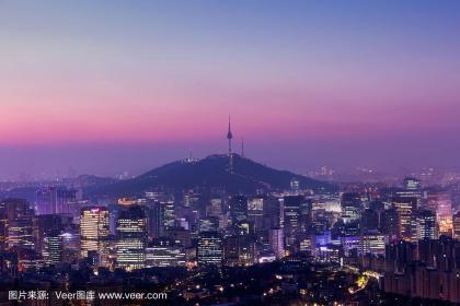 韩国首尔塔：韩剧拍摄地，俯瞰首尔美景，浪漫夜景尽收眼底