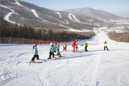 吉林北大湖滑雪场：得天独厚的自然优势与丰富赛事历史