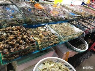 厦门第八海鲜市场：新鲜海货与地道美食的聚集地