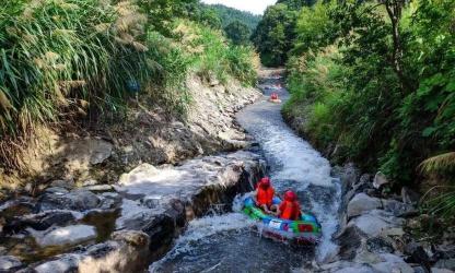 赣江源漂流：惊险刺激、美景如画的极致漂流体验