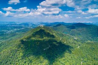 紫金山风景旅游区：自然风光与历史文化的完美融合