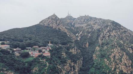 大黑山：自然与人文的完美融合，城市中的名山胜景