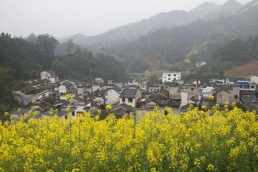 歙县东北山区的古朴村落——石潭村，藏着世外桃源般的风景