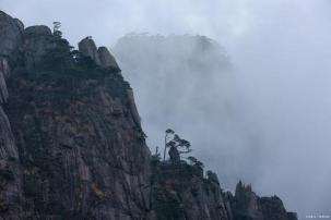 黄山门探秘：科技呈现的自然与人文之旅