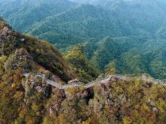 香炉山：原始生态的自然瑰宝，休闲旅游的绝佳胜地